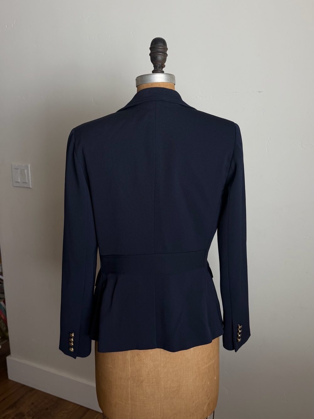 Classic Ralph Lauren Navy Wool Blazer with Embroidered Beaded Crest Old Money - Picture 6 of 12